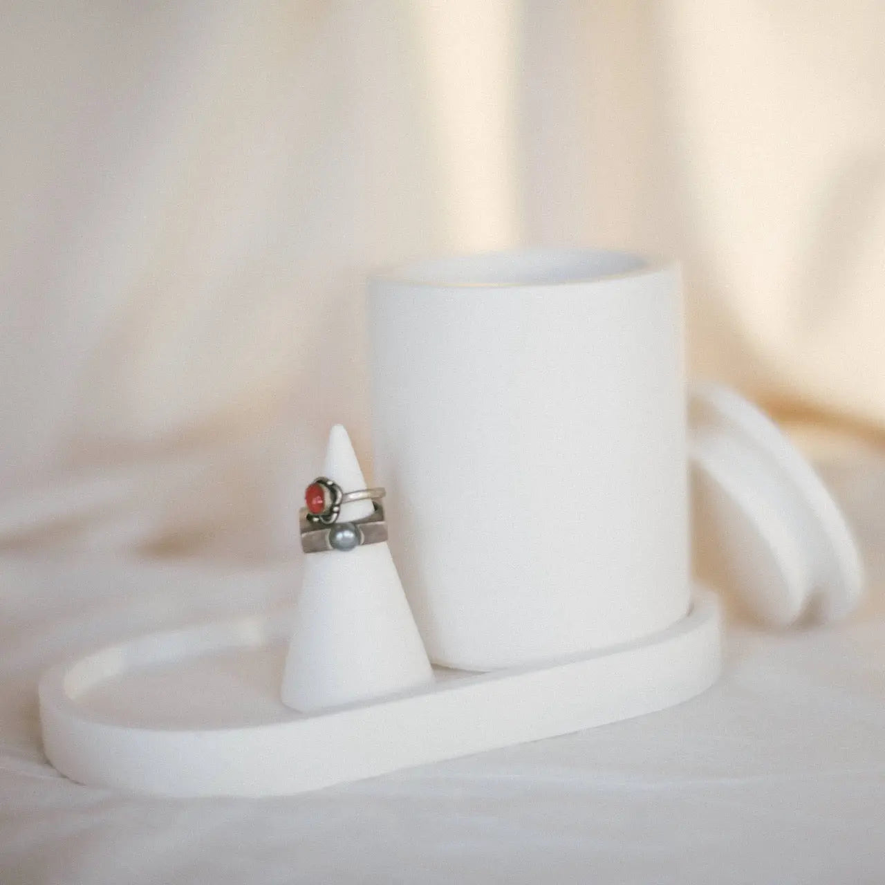 ring cone white
