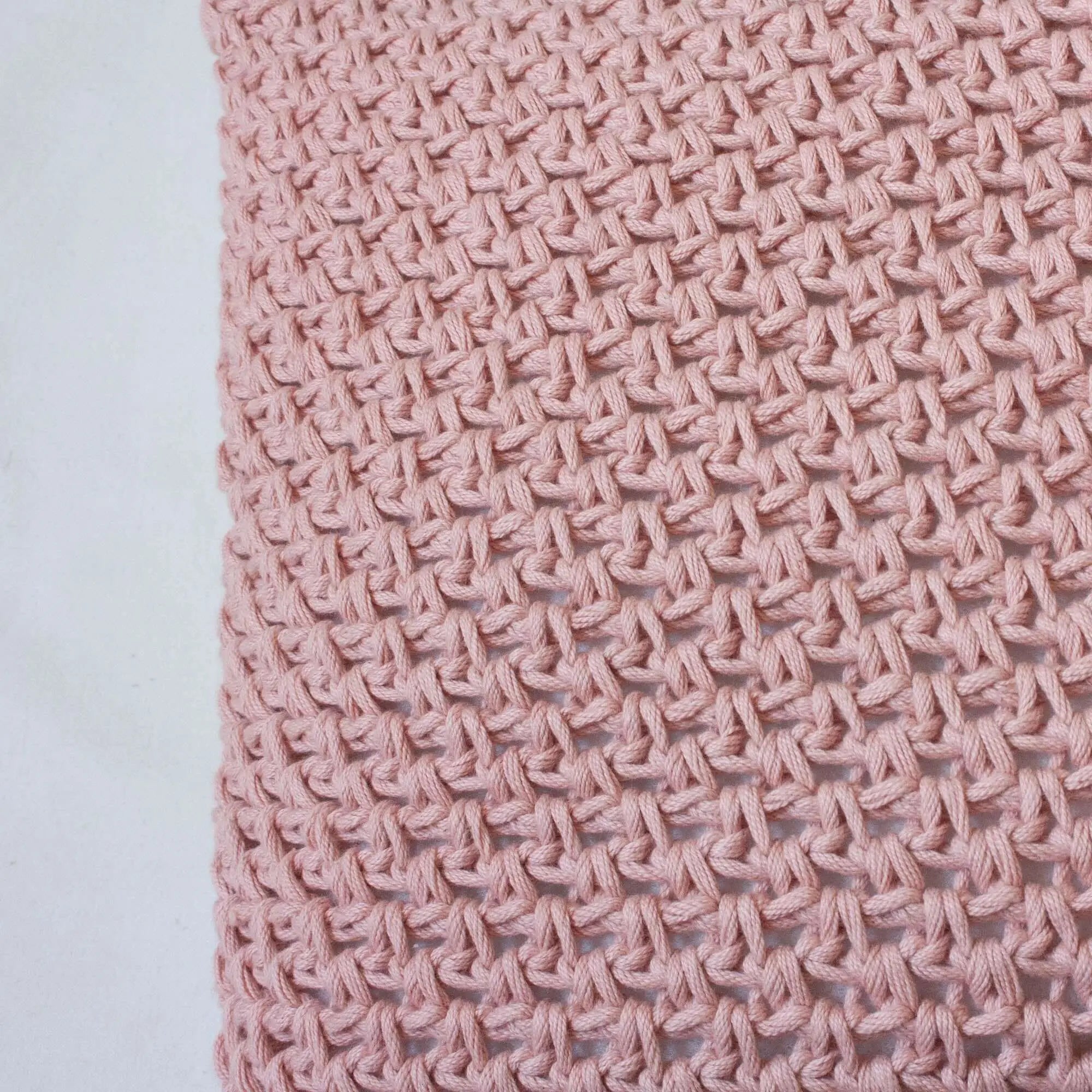 Crochet Pillow Textures – Dusty Pink